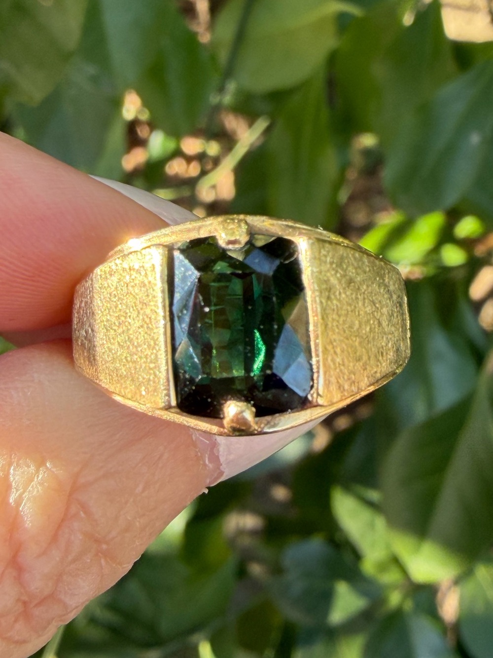 VINTAGE ARTISAN DESIGNER HALLMARKED 14K GOLD EMERALD CUT GREEN TOURMALINE RING